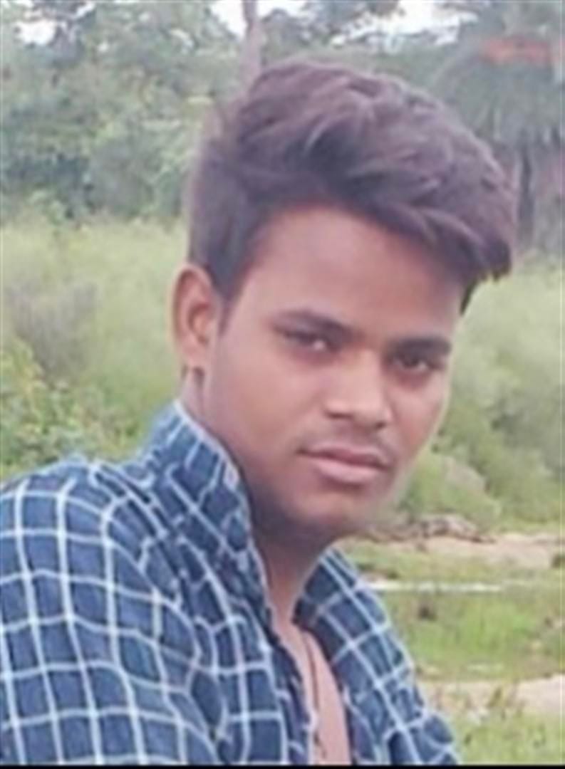 Hathras: Youth dies after being hit by train