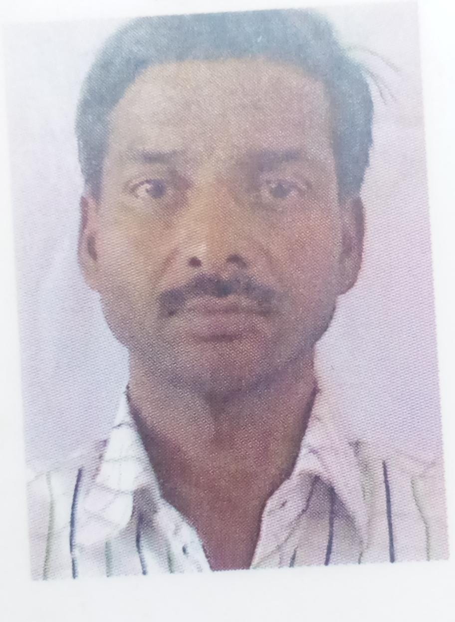 Fourth class worker hanged due to illness