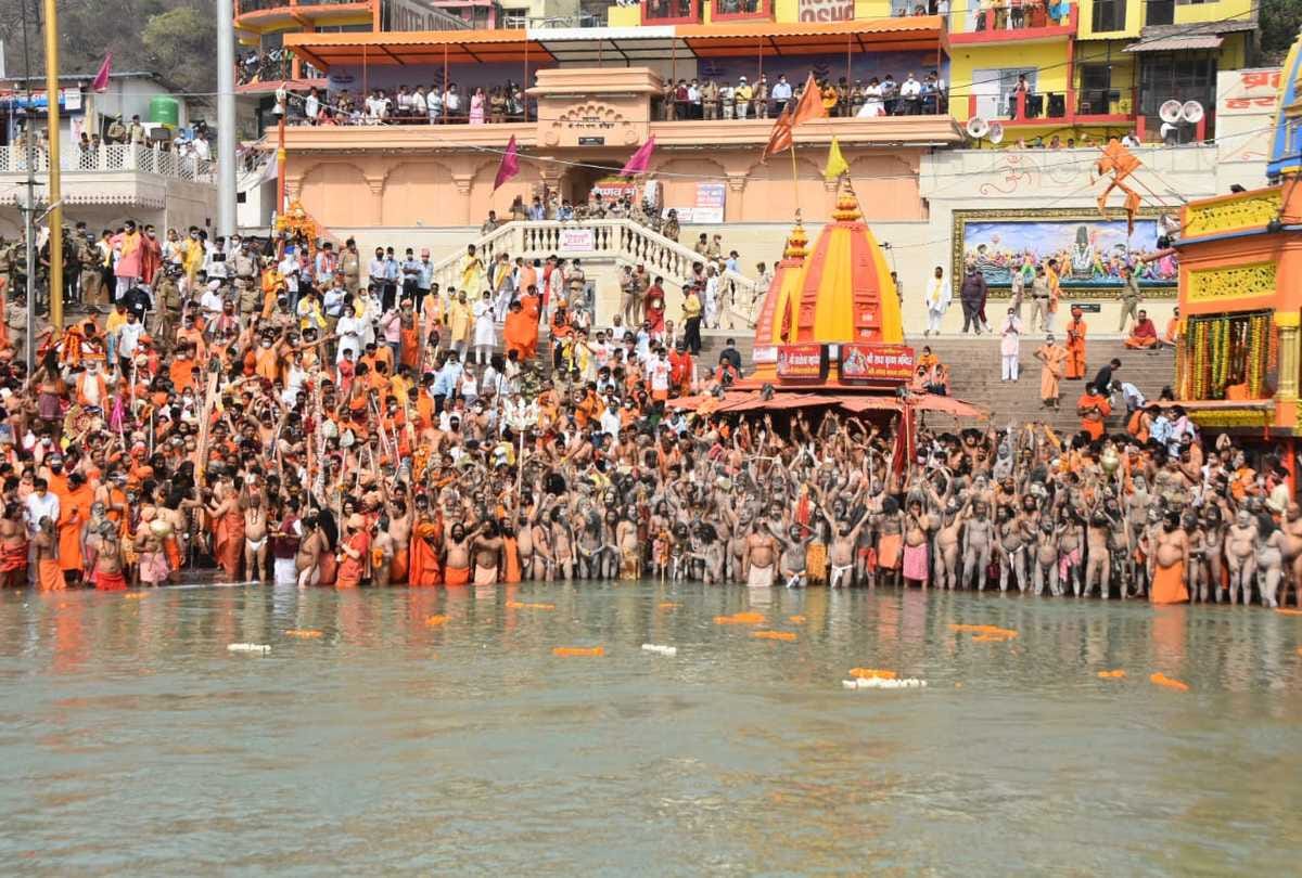 Haridwar kumbh covid test scam: Non Bailable warrants issued against Sharat  Mallika and Nalwa lab operators