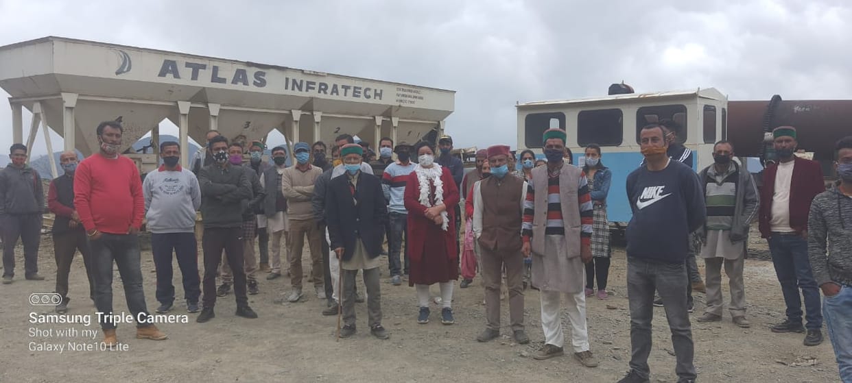 jas villagers protest against mixer plant