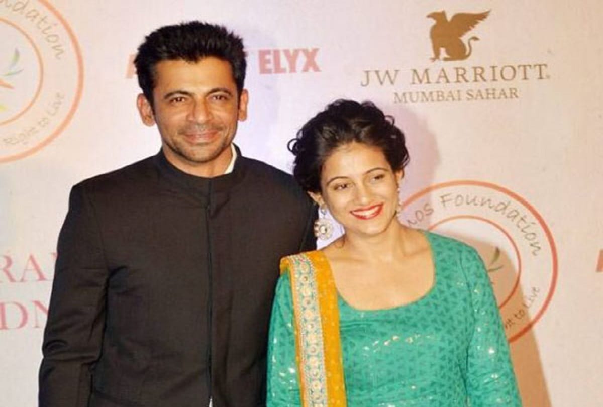 sunil grover wife aarti grover not less than any Bollywood actress, here latest pictures