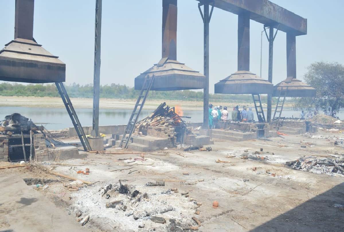 all four furnaces of electrical crematorium stopped due to pressure of dead bodies