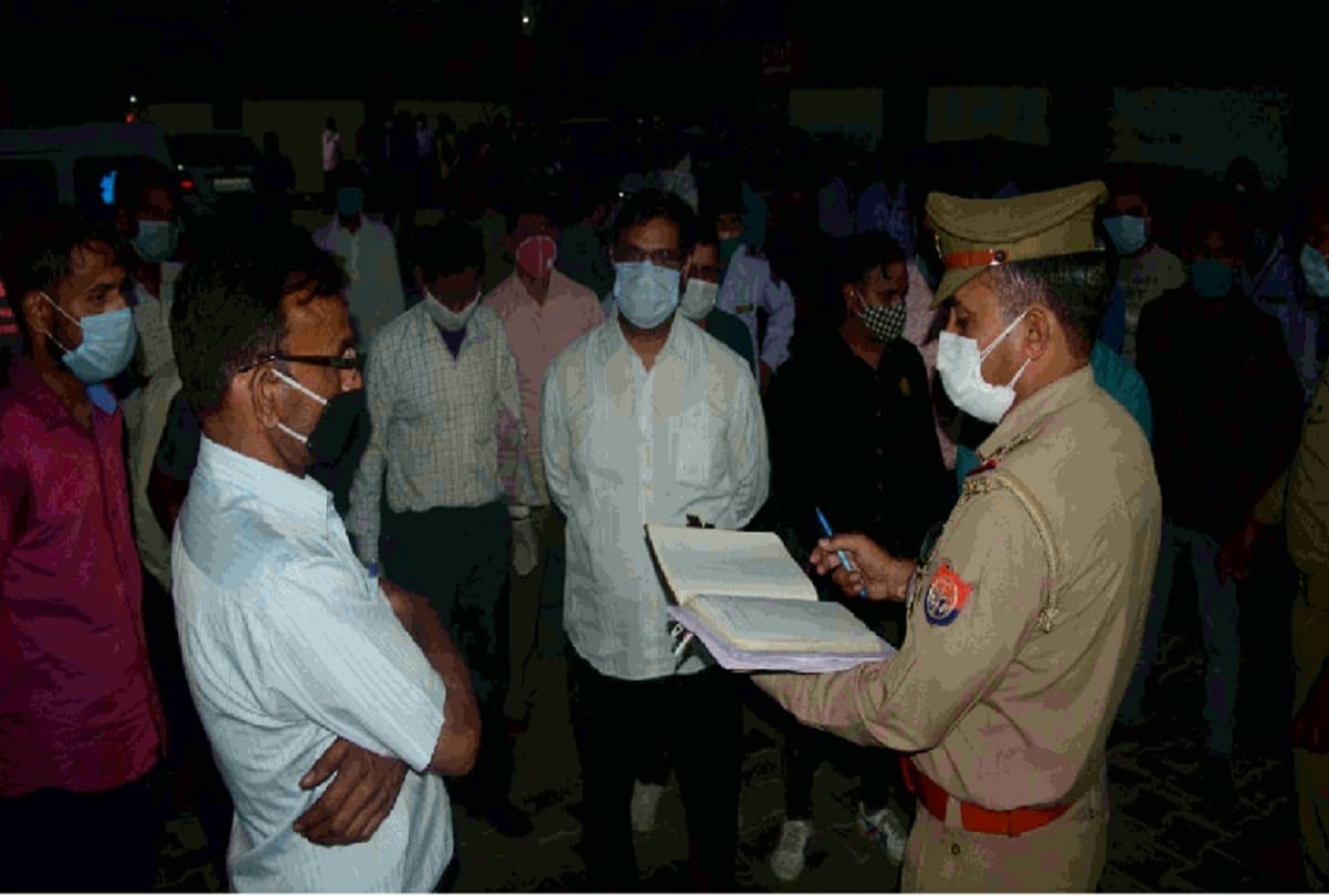 dead bodies of covid patients changed in moradabad