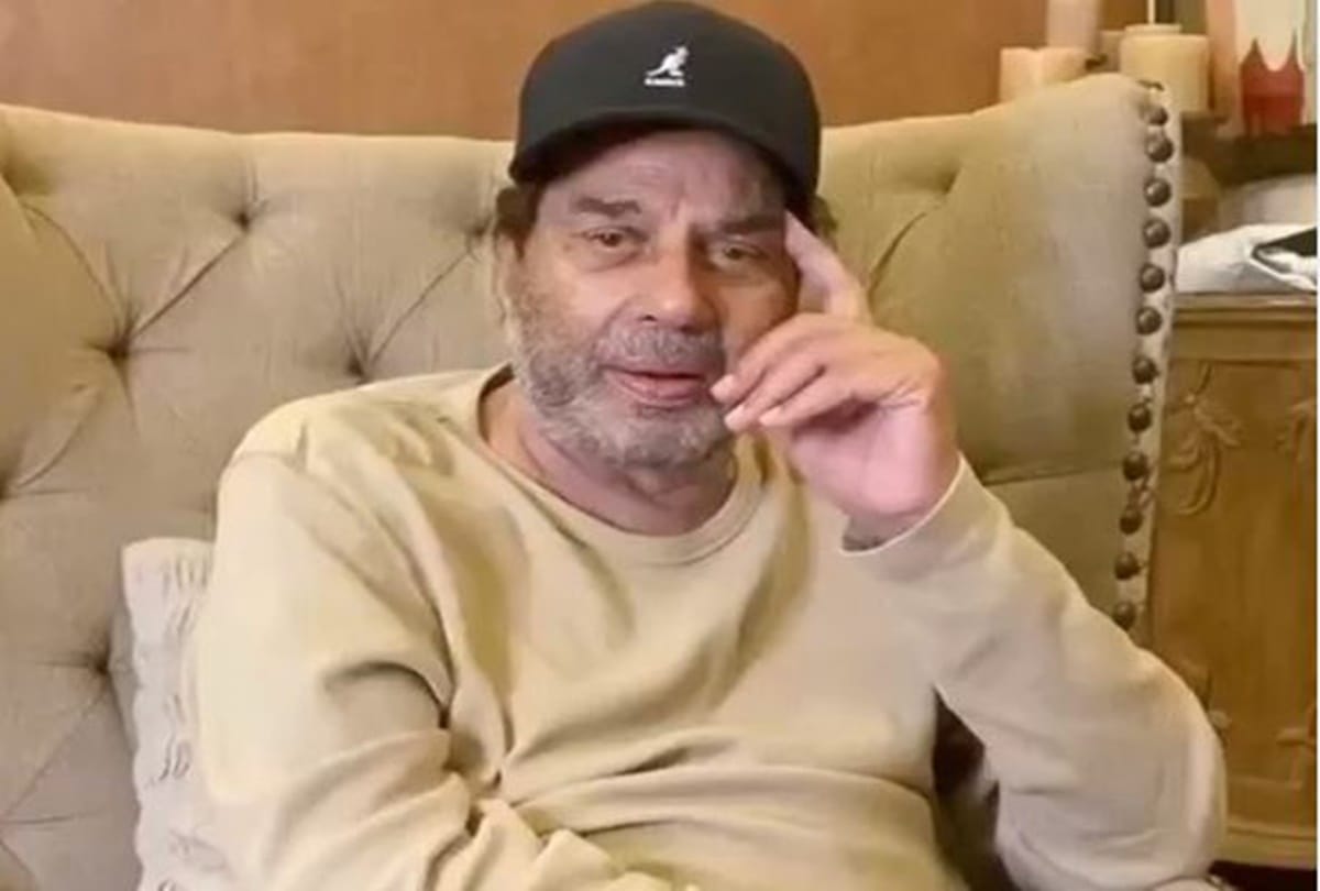 Dharmendra Does Water Aerobics At His Swimming Pool Shares Video On Social Media