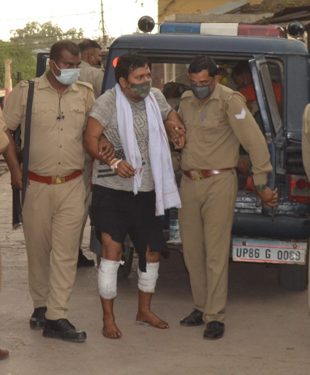 Hathras: Medical college sent to Gaurav, Sonu jailed