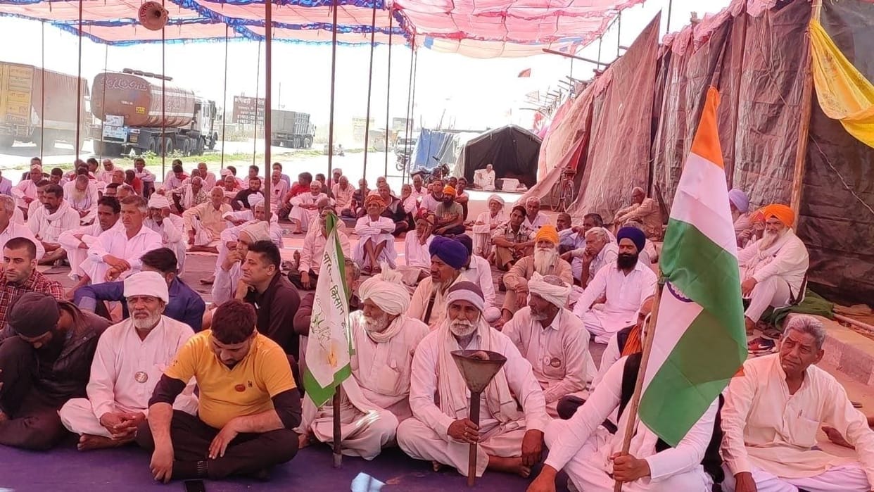 farmers protest, dharana, border, farmers