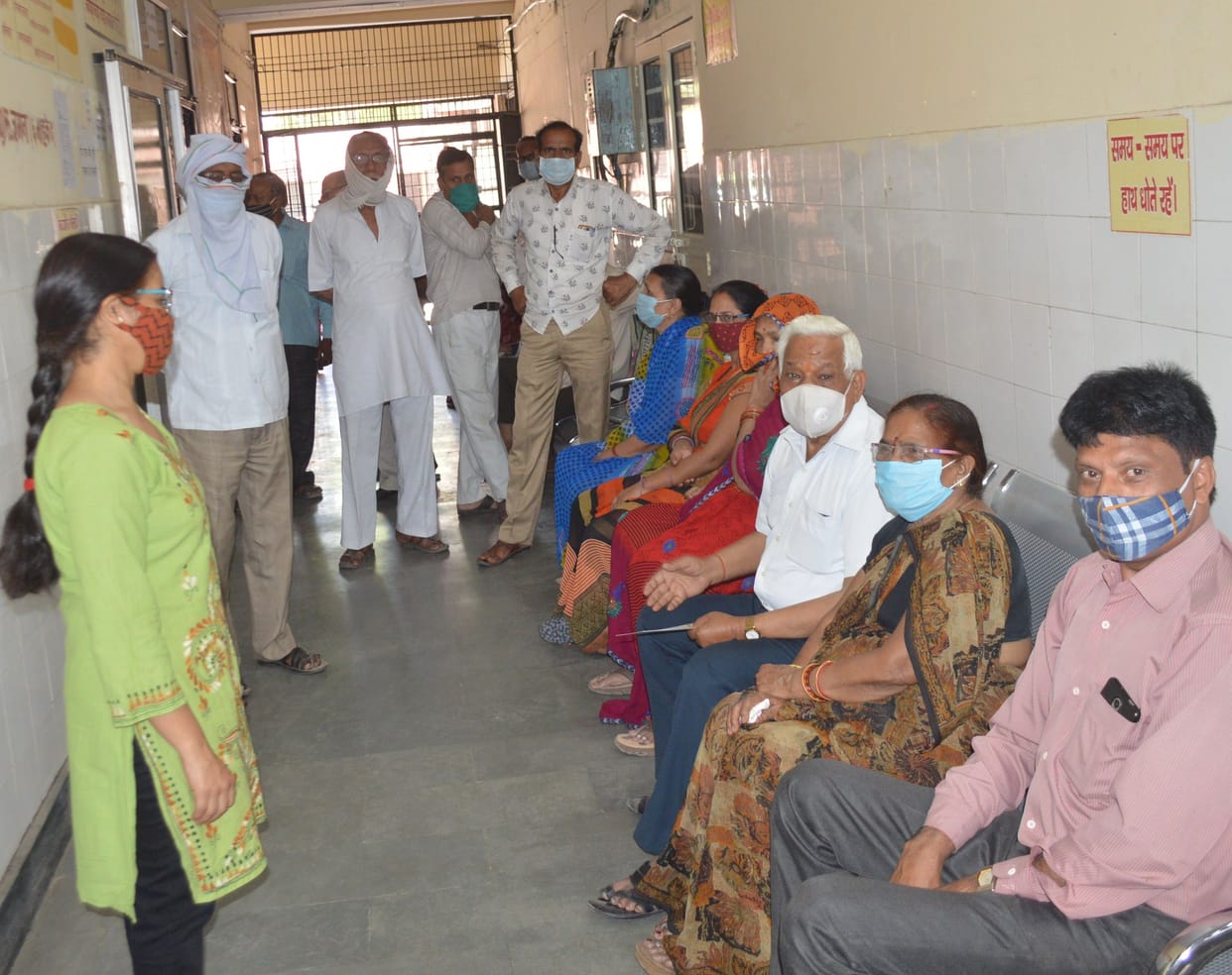 Hathras: 24 more people got corona infected in the district
