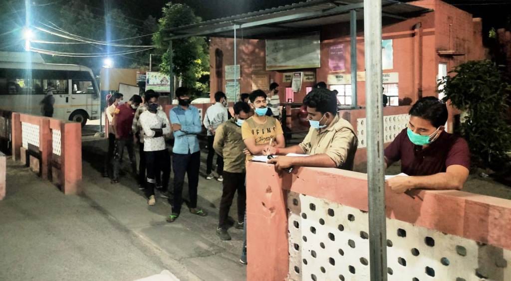 Investigation in bus from Delhi, four infected found