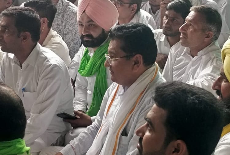 Haryana BJP Leader Pawan Beniwal Quits Party in Favor of Farmers 