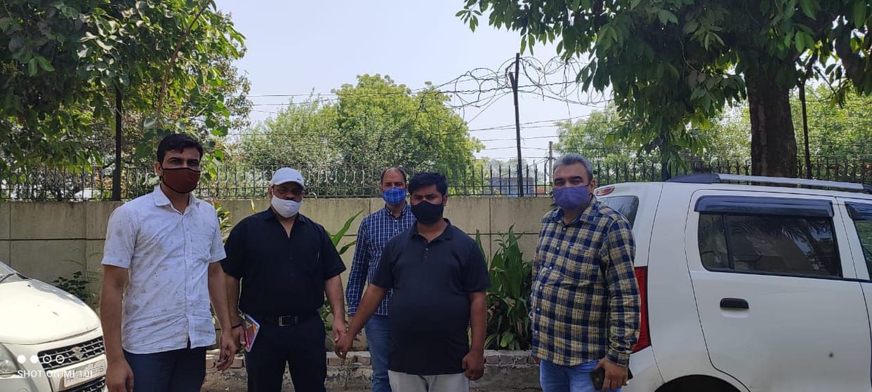 Master of illegal liquor business caught in outer Delhi