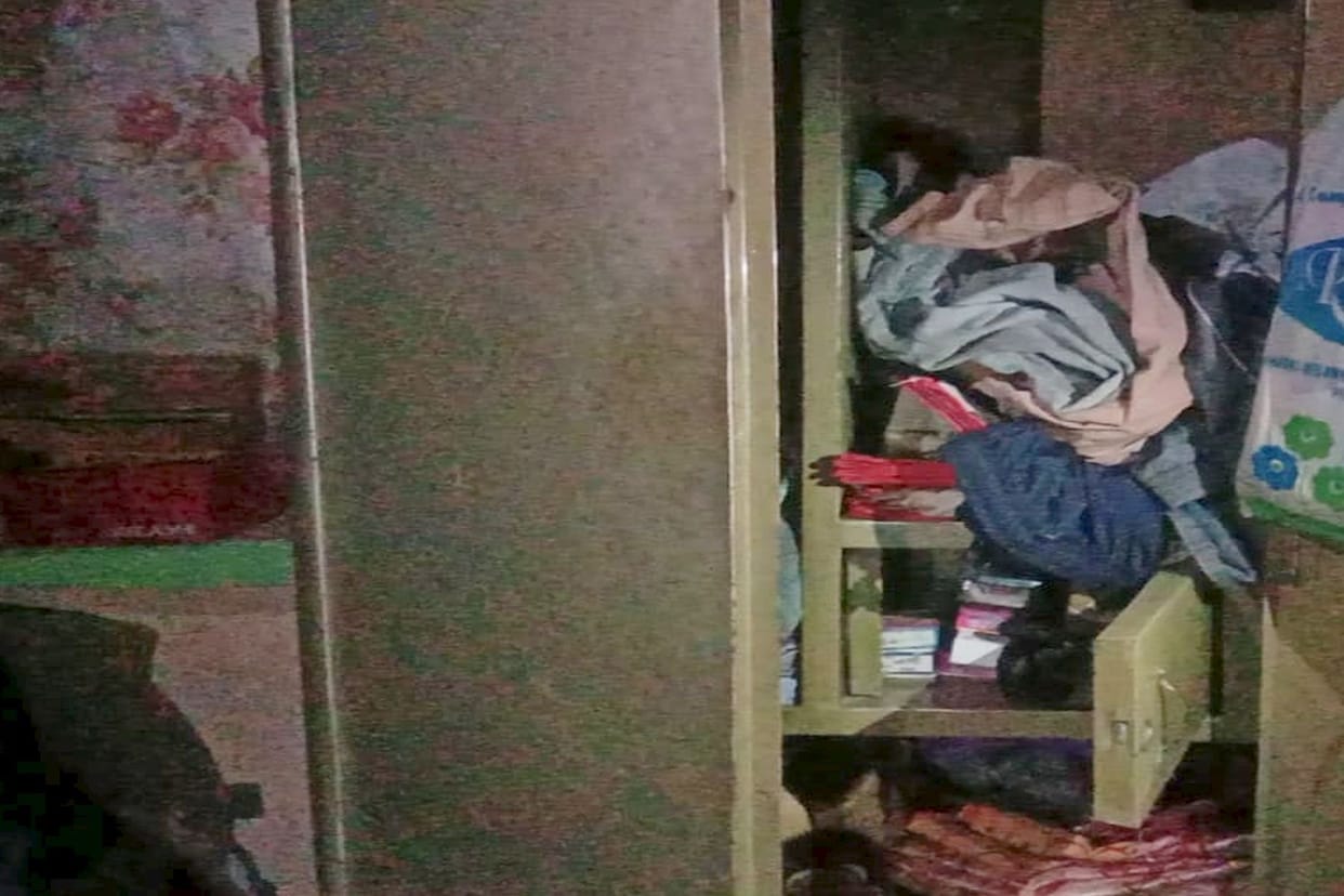 Jewelry worth lakhs of rupees stolen from house
