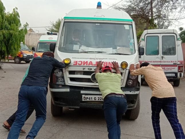 Ambulance has to start by pushing