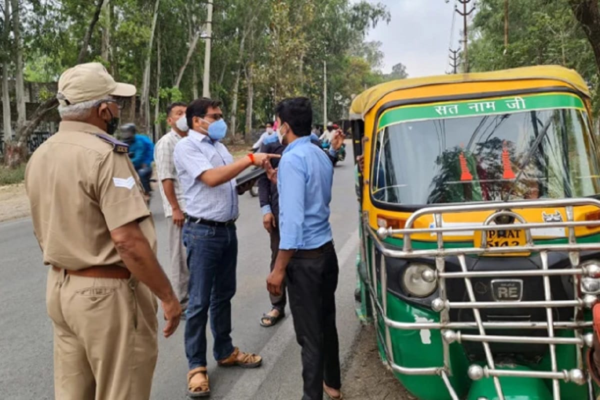 Saharanpur News: 22 vehicles challaned, fined 70 thousand