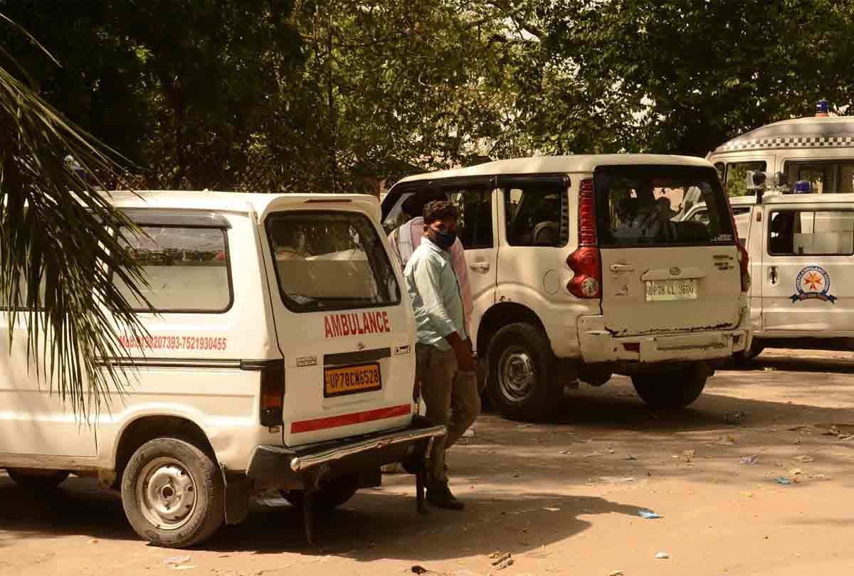 three drivers who daily carried covid positive bodies to cremation center told their story