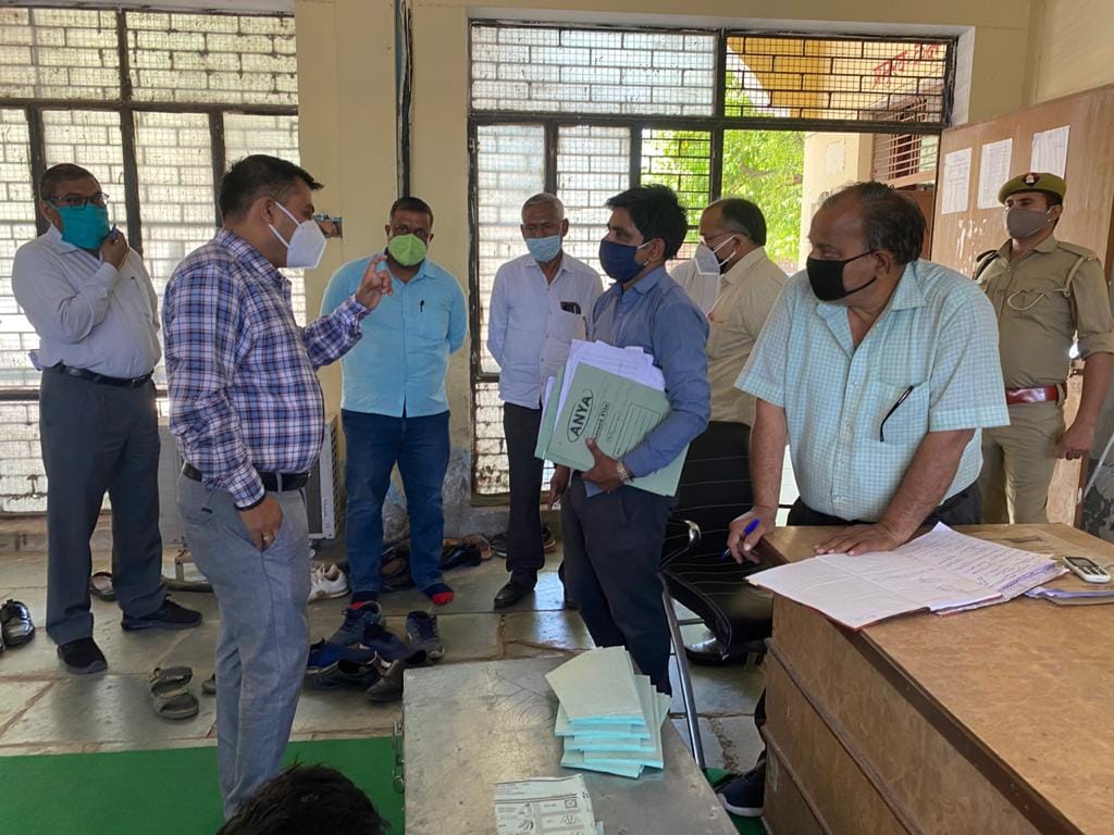 impeciton,DM,auraiya,panchyat chunav