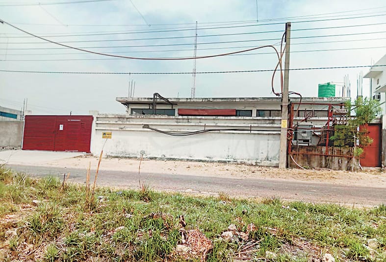 300 Factories are locked due to corona and lockdown in Delhi