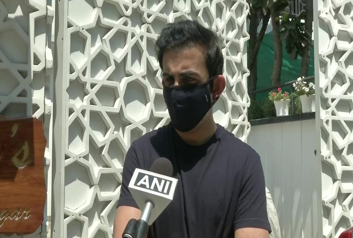 After Fabiflu Gautam Gambhir will now distribute 200 oxygen concentrators