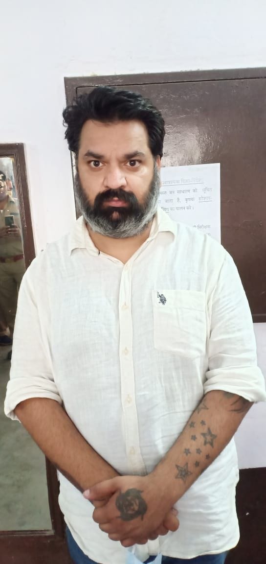 Accused of black marketing of Remedesvir arrested