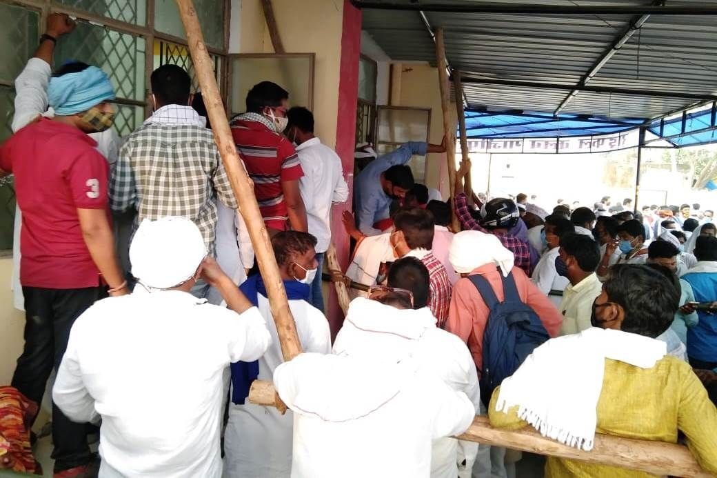 Ranbankure of electoral field armed with cannon, trident and gun
