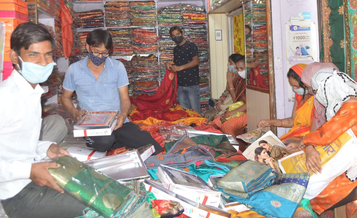 Hathras: Preparations for marriage amid fears, booking of marriage home canceled