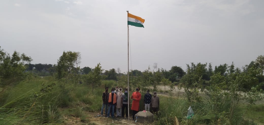 Flag hoisted at gallantry site in Mudikatwa, bowed