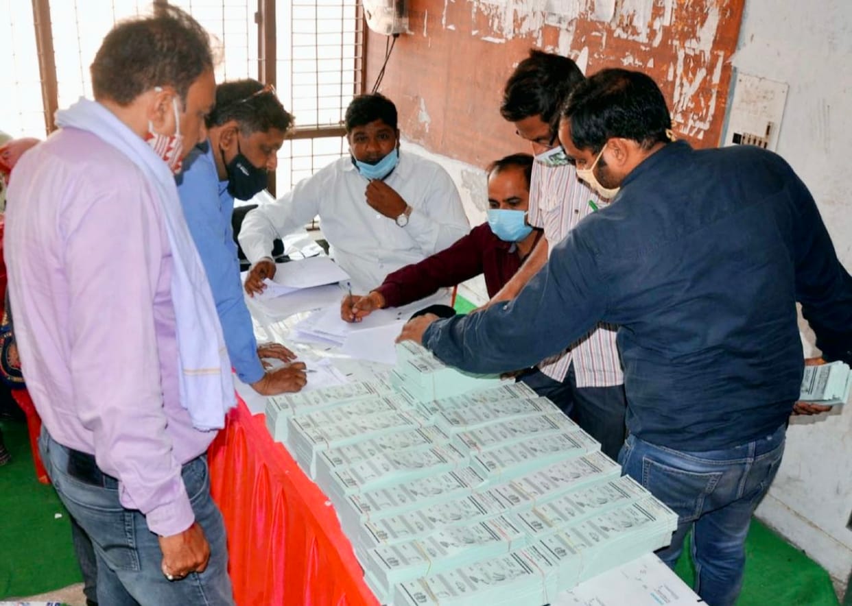 Started preparing ballots according to the candidates