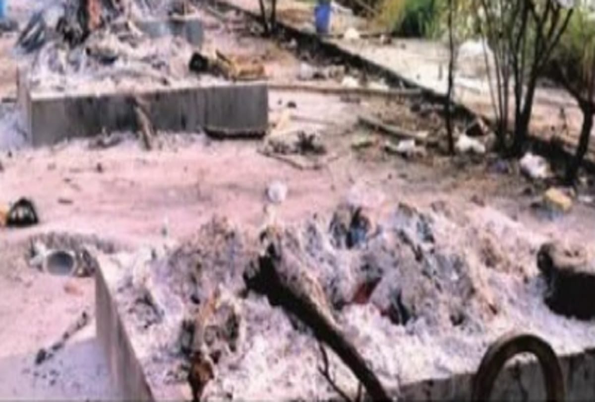 tragedy : Bones waiting for salvation after last rite on hindon cremation ground