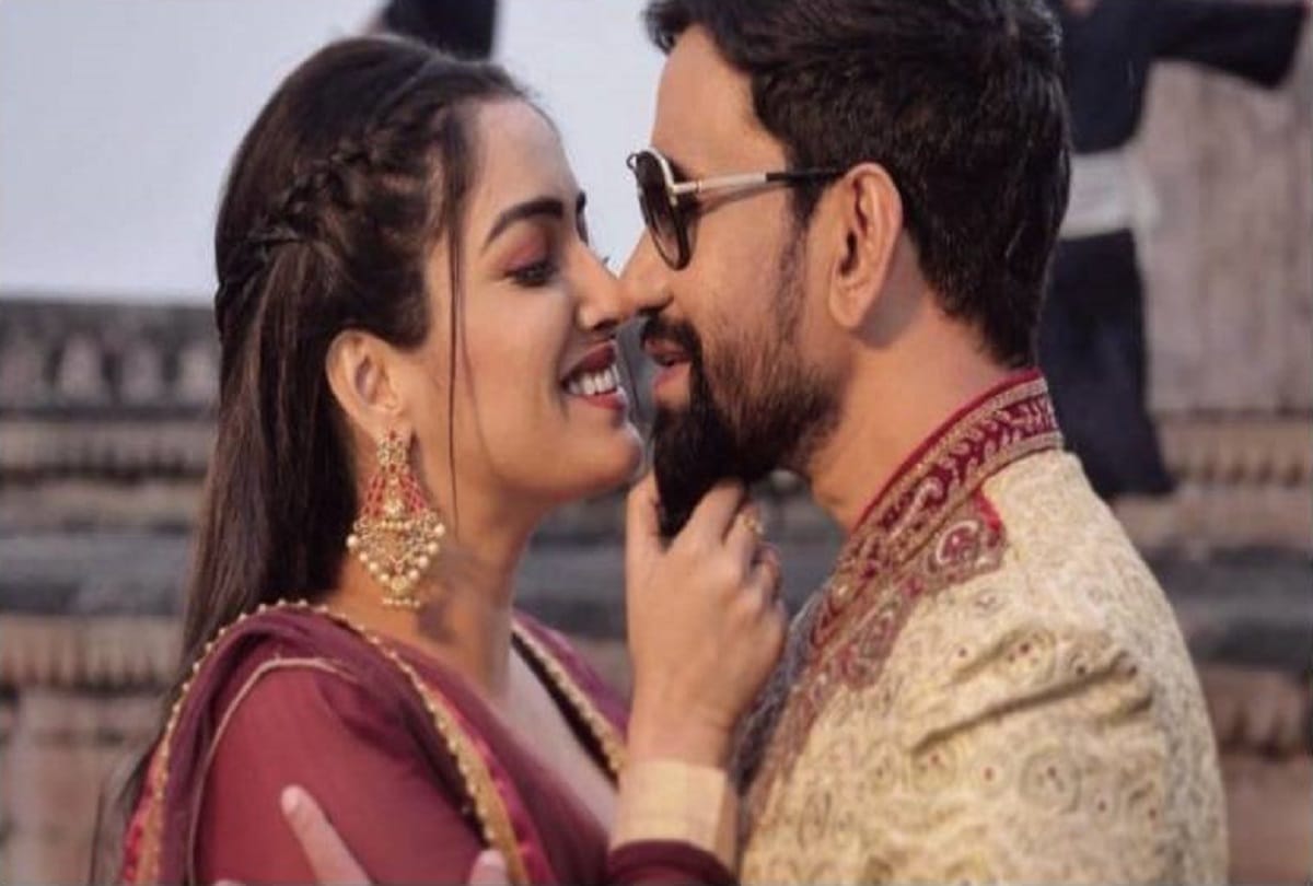 Bhojpuri: Amrapali Dubey dances on Bhojpuri songs fans lose heart after seeing the actress performance