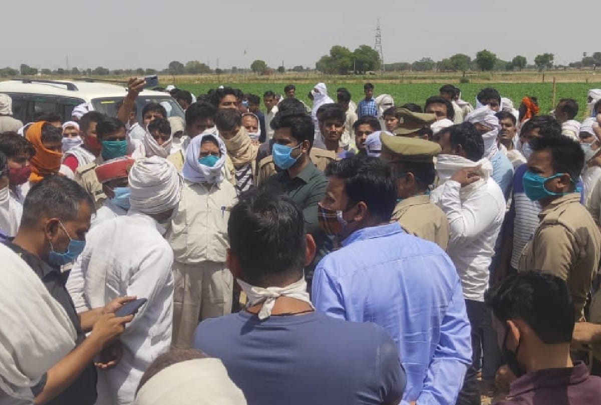 Farmer father-daughter dies due to fall of high tension electric wire in agra