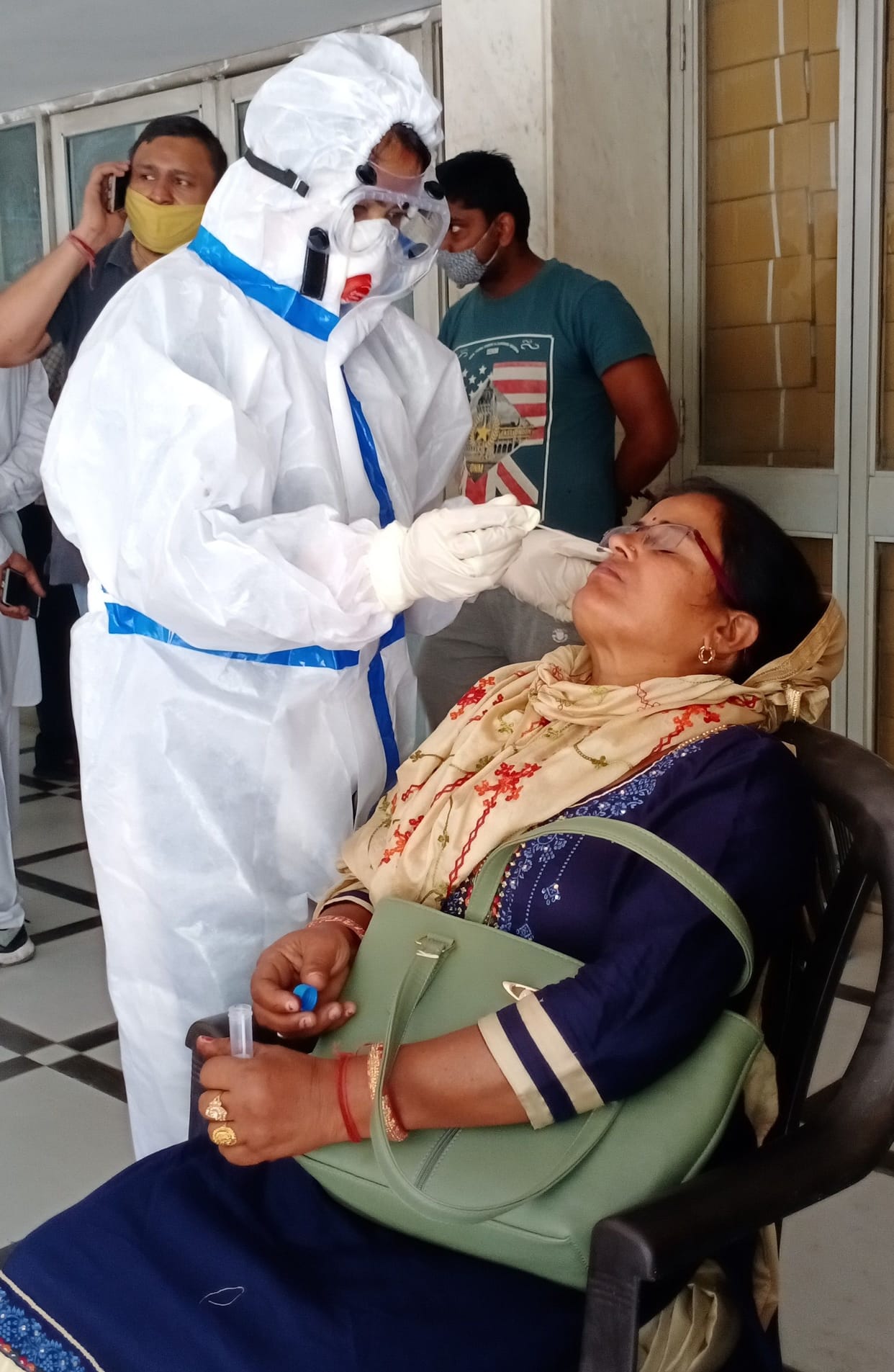 Corona: Four killed, including priest returned after bathing Kumbh, 142 new infected