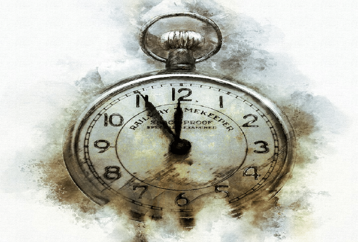 Vastu Tips for wall Clock in house clock right direction vastu tips in hindi