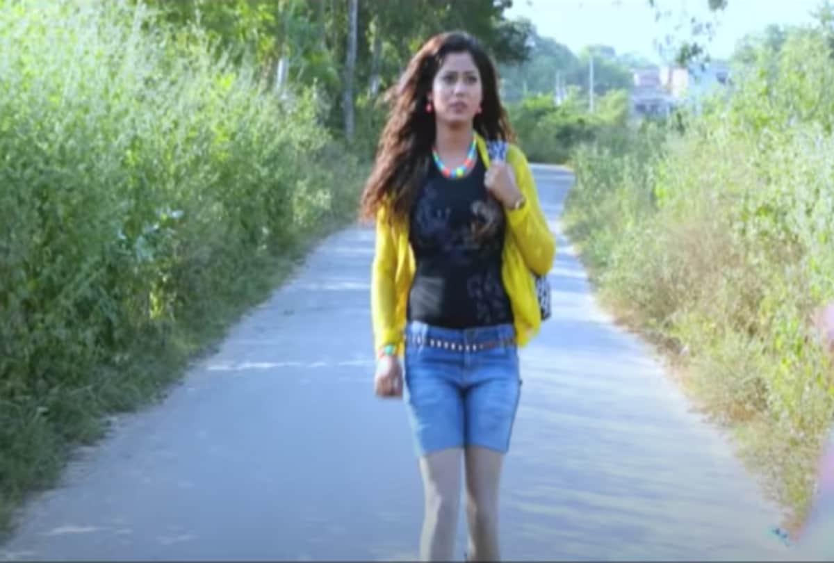 bhojpuri top 15 funny films and songs name including patna se pakistan and Hero Gamchawala