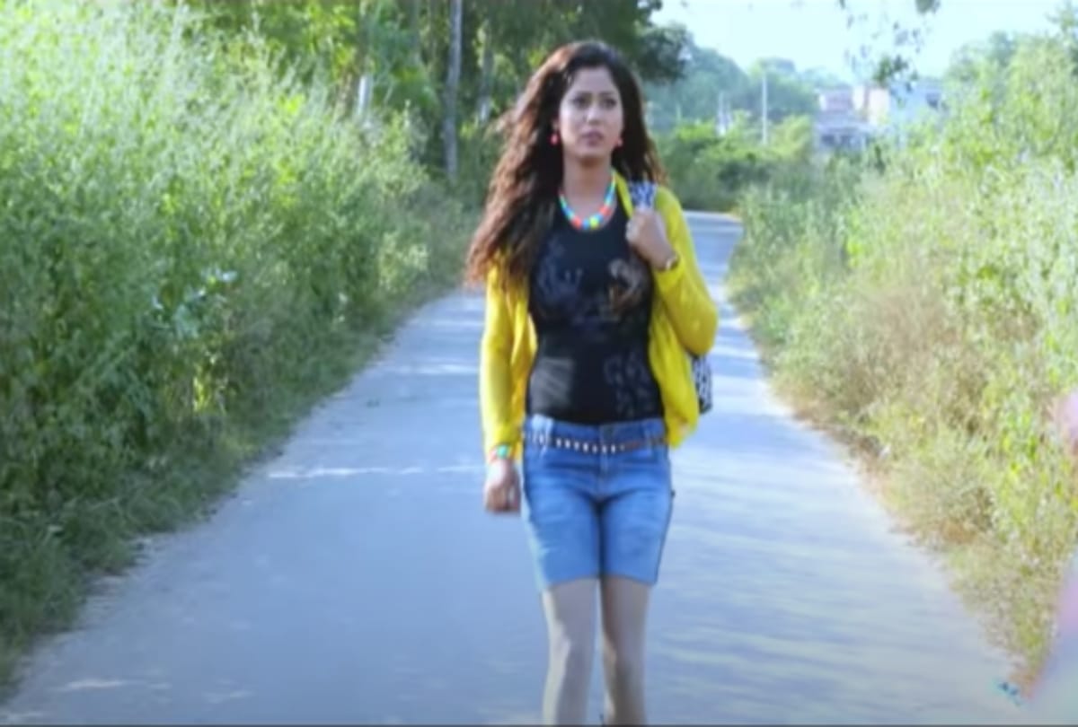 bhojpuri top 15 funny films and songs name including patna se pakistan and Hero Gamchawala