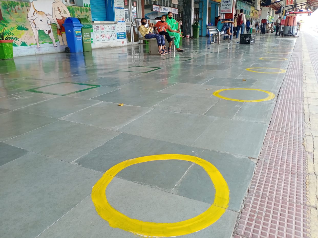 orona: Number of passengers started increasing at railway station, circle made for community distance