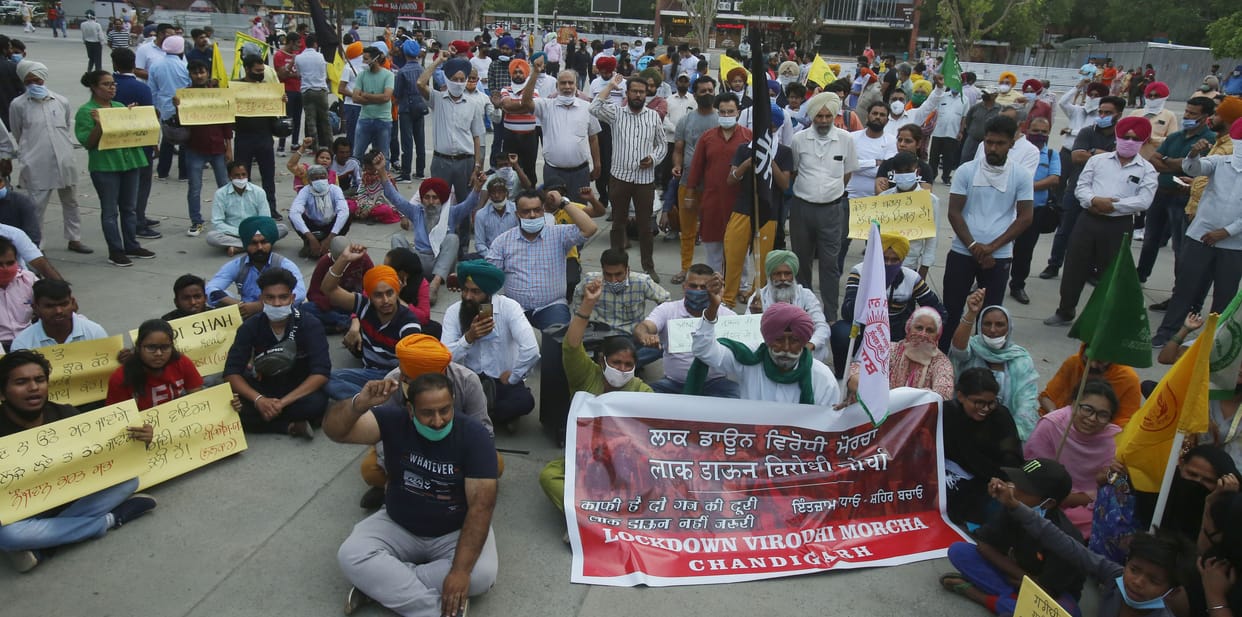 Protest against anti-lockdown in the plaza sector 17 chandigarh, youth, student, organization