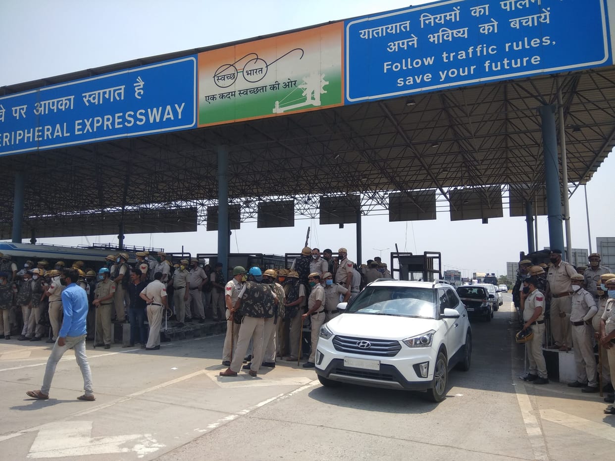 Agitating farmers get KMP toll free again