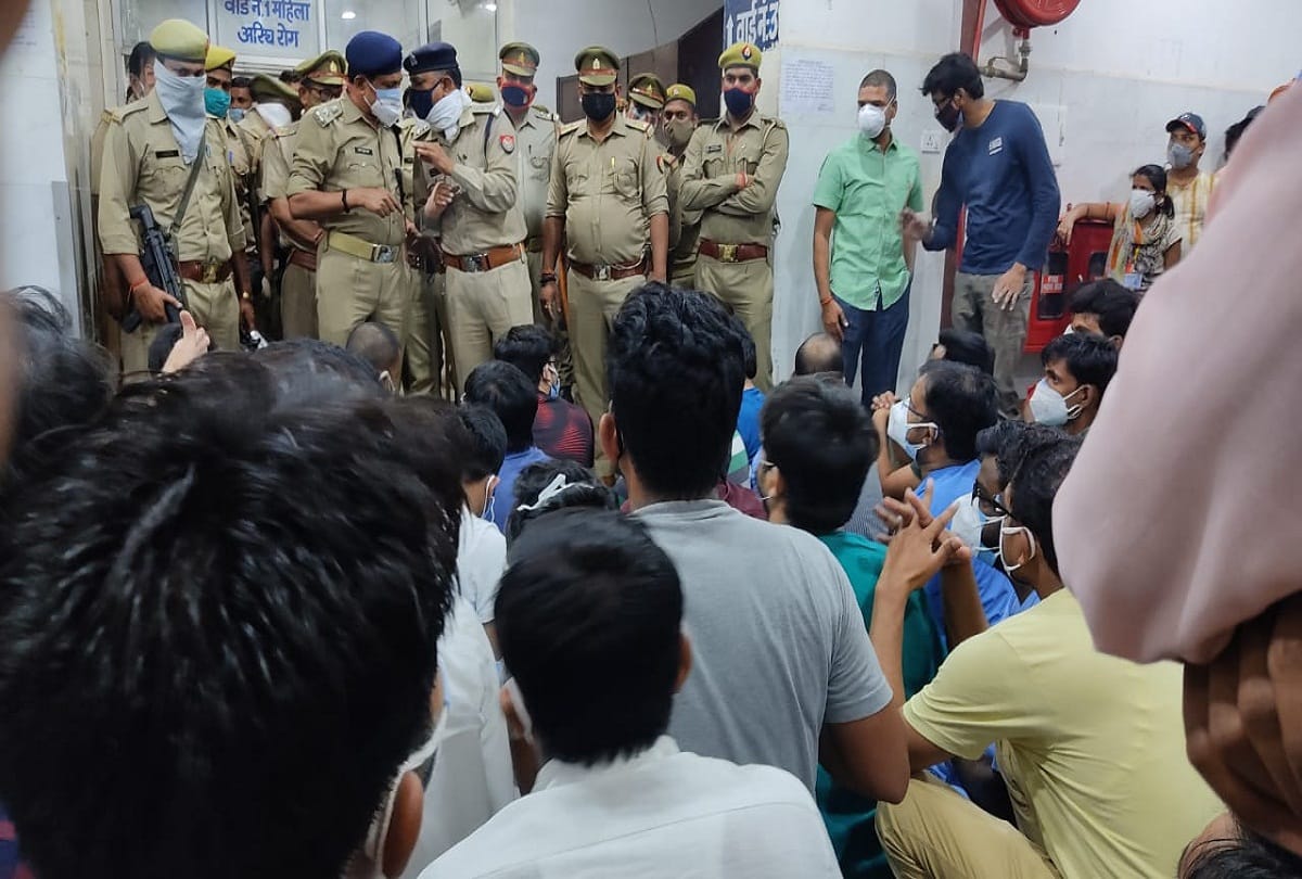 Inspector beats doctor to at Covid-19 Hospital SRN, angry junior doctors on strike
