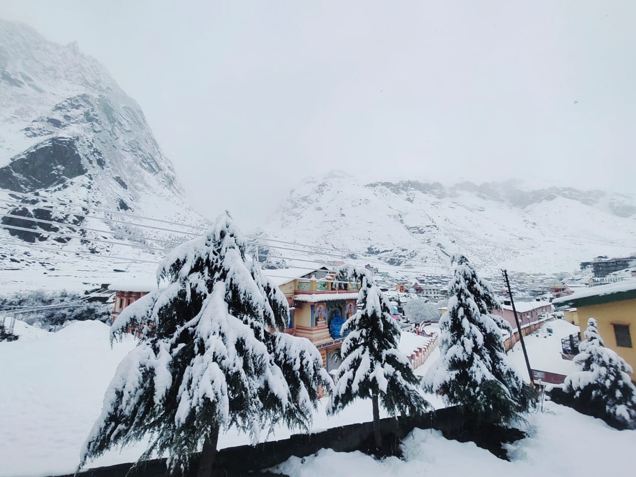 Uttarakhand Weather Forecast Today News: fresh snowfall beautiful photos