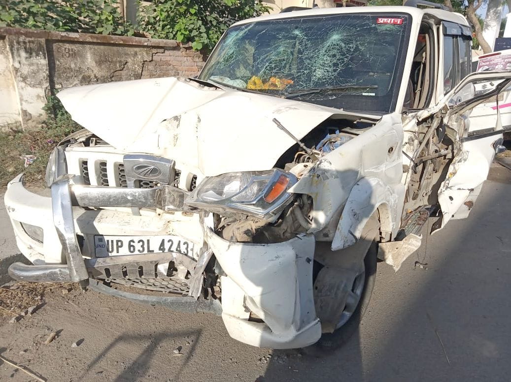 Scorpion damaged after hitting JCB, three injured