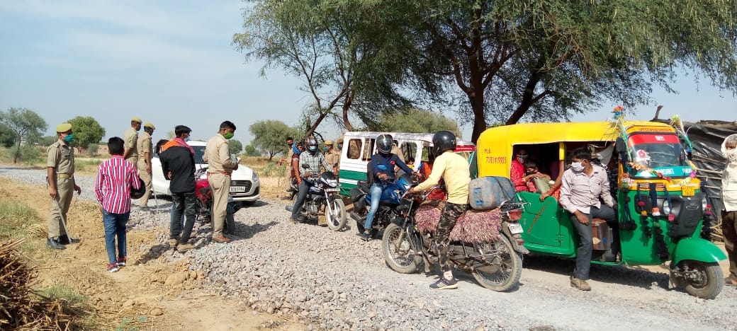 police,border,seal,auraiya,panchayat chunav