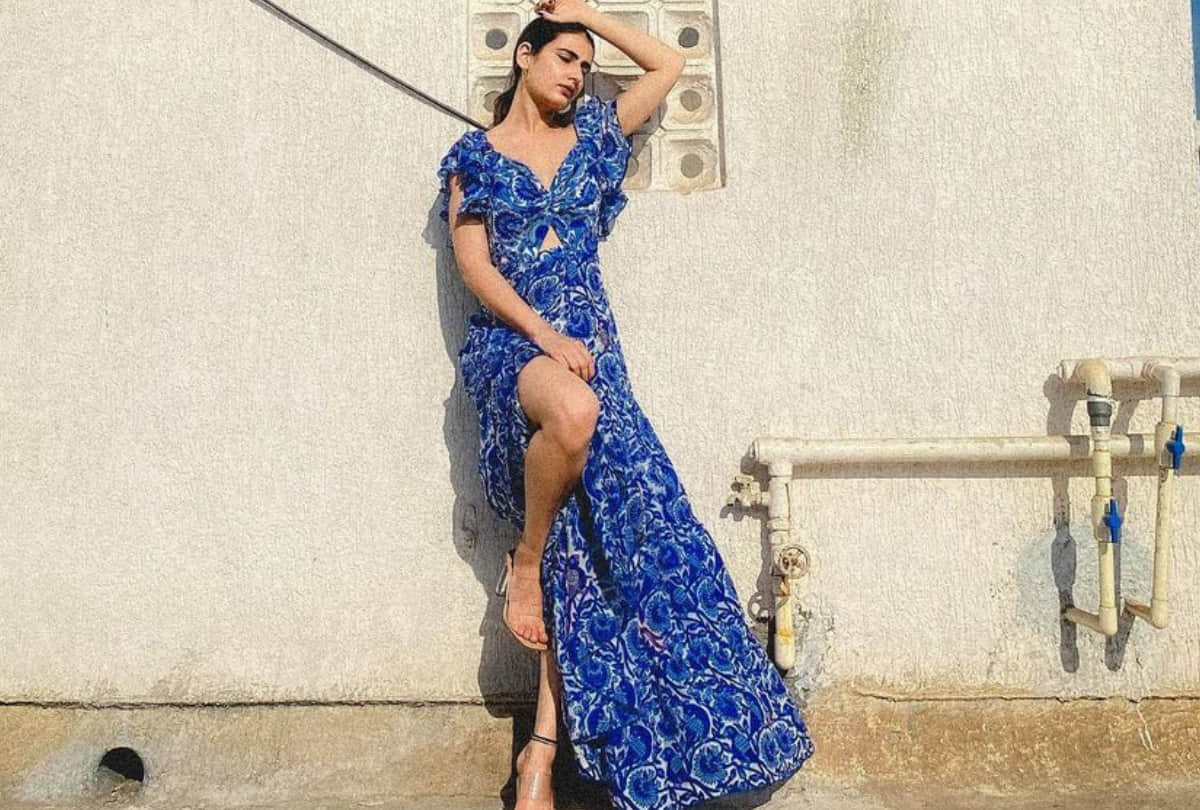 fatima sana shaikh sunkissed photos in blue floral maxi dress