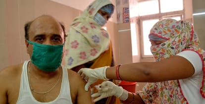 Speed of corona infection is not stopping, 2168 new patients, ten dead in varanasi