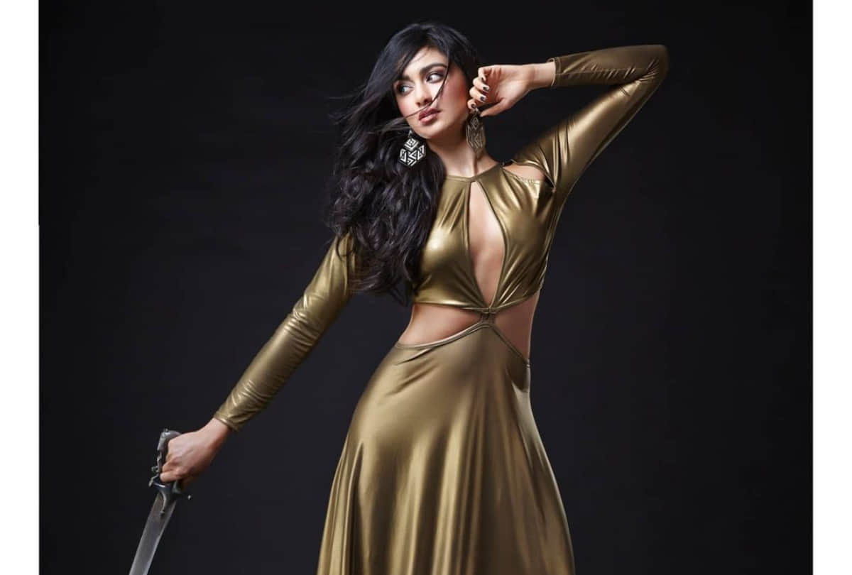 Actress Adah Sharma gets trolled for dancing in front of a British guard in her latest video