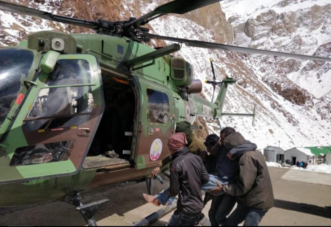 Uttarakhand news : avalanche in china border at chamoli, 10 died
