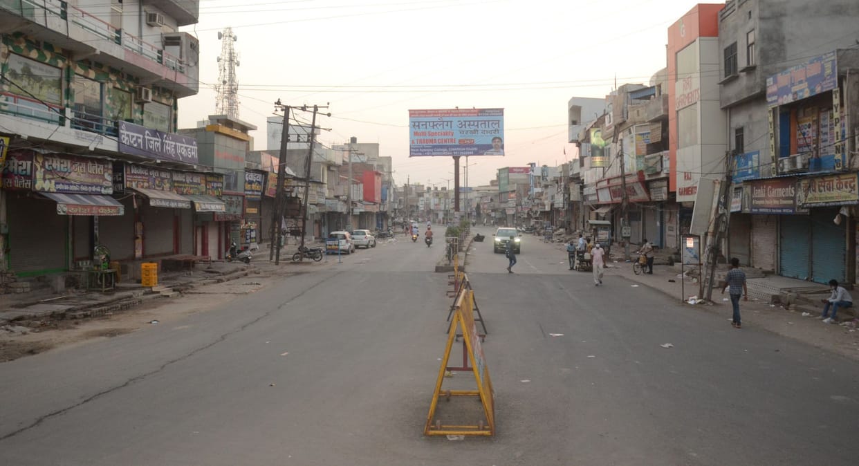 No restriction on medical stores, ration and vegetable shops will remain open till eight o'clock