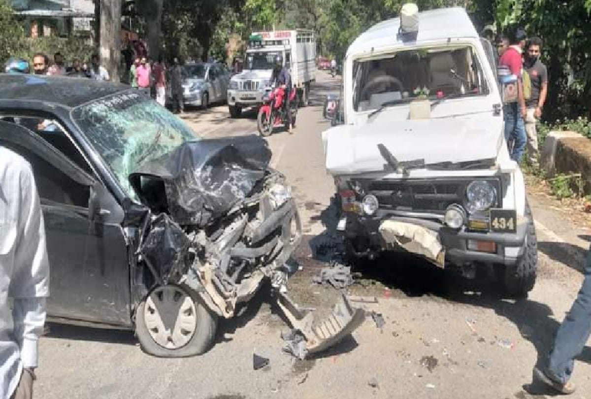 Kangra: The couple returning from the wedding ceremony died in a road accident