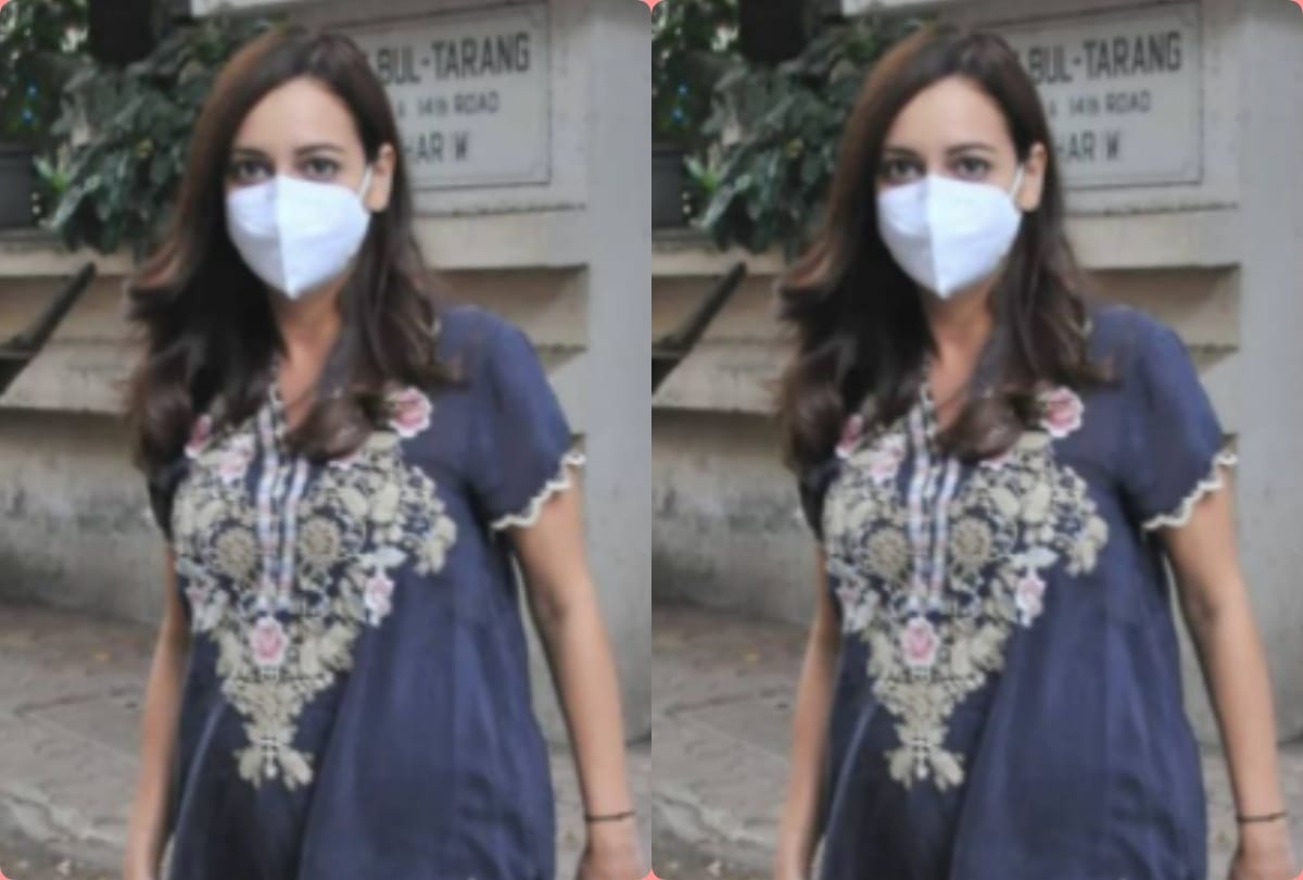 Pregnant dia mirza spotted after clinic visit for routine checkup in Mumbai