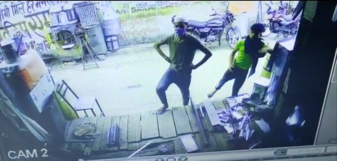 Thief imprisoned in CCTV yet away from police