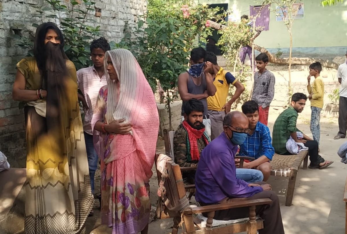 man committed suicide in Maharajganj