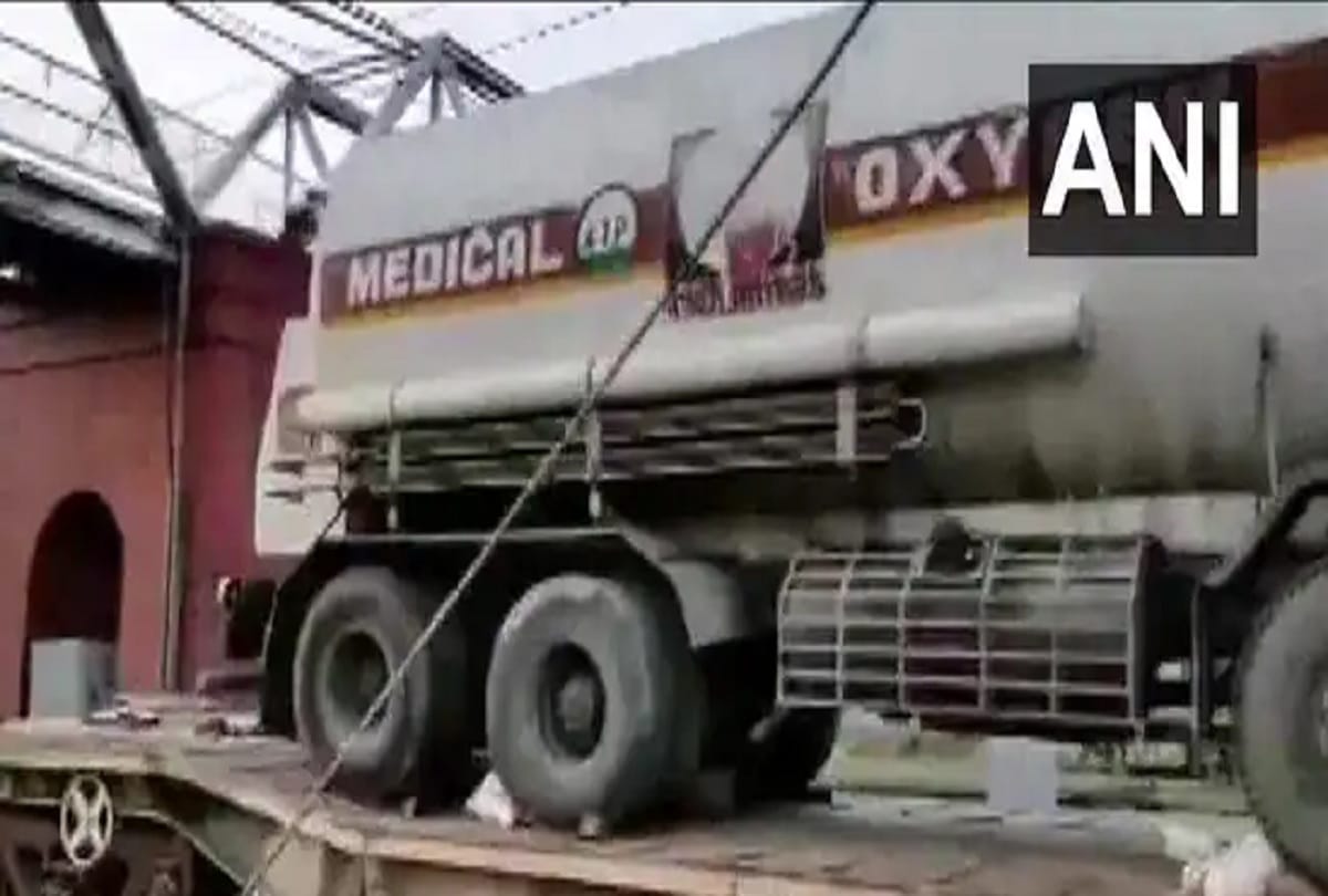 Oxygen is supplying in different regions of the country via train
